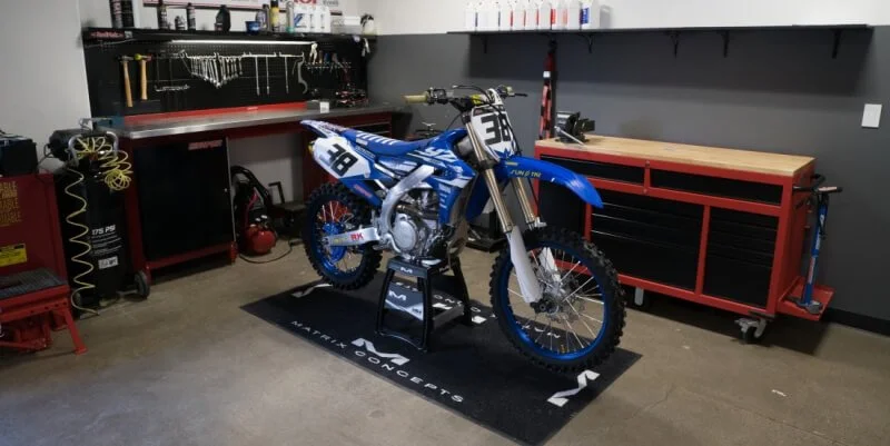 dirt bike stand