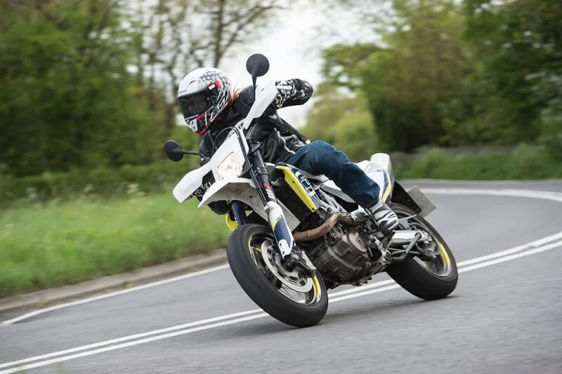 supermoto on street