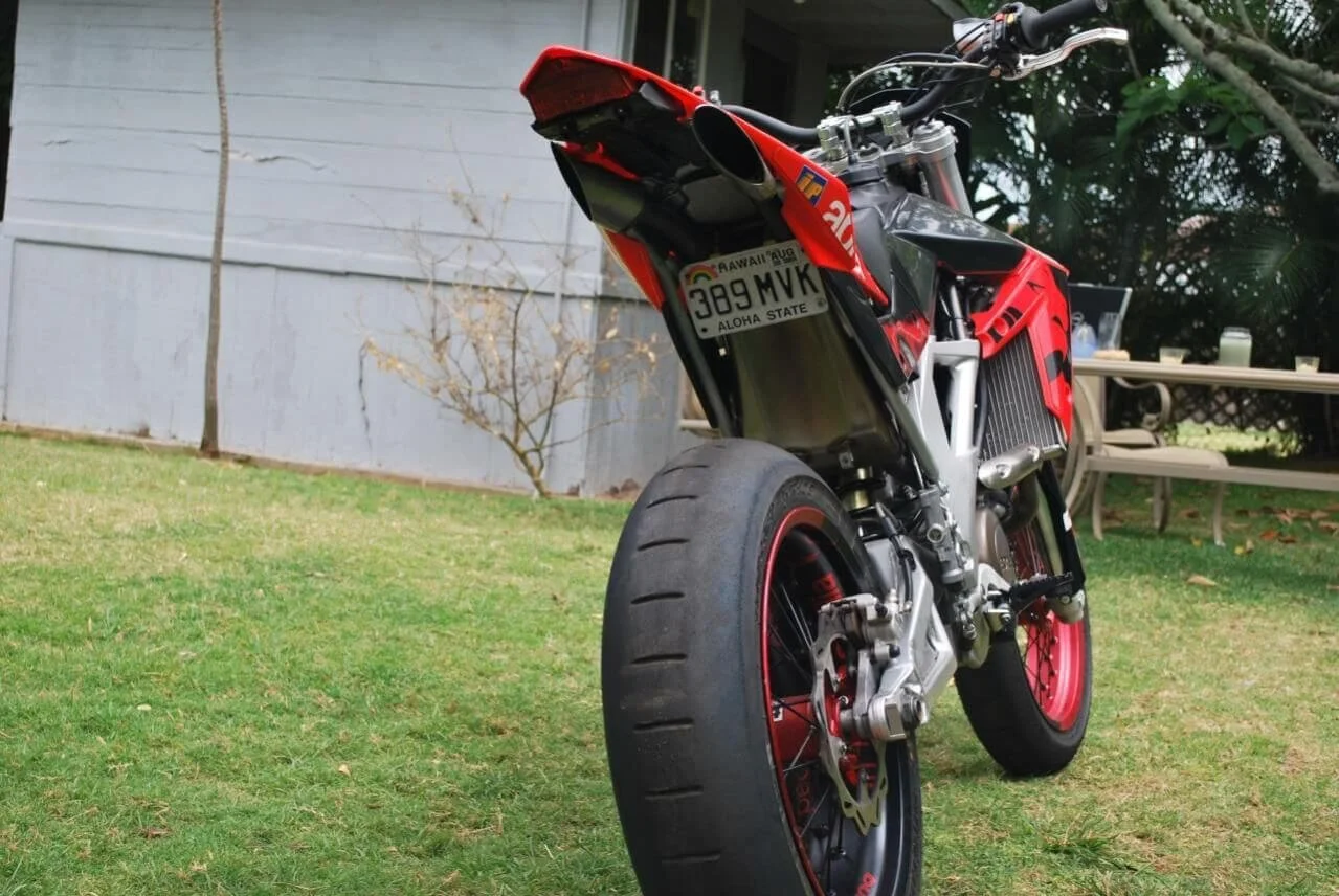 dirt bike with plate