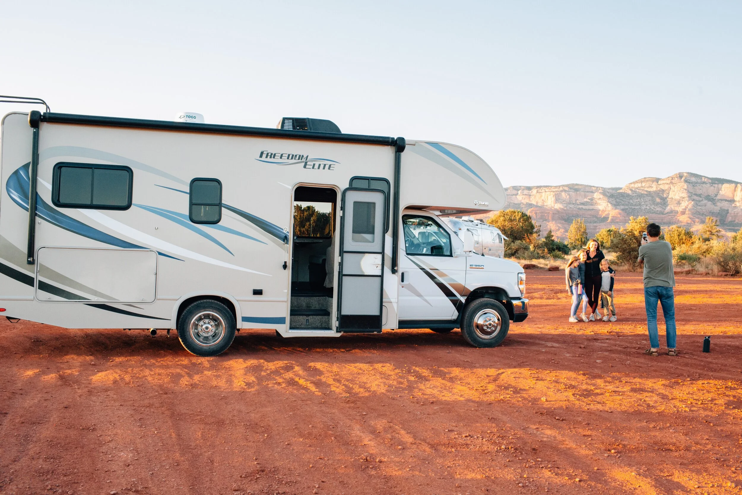 togo-rv-zn-M2VoZpj0-unsplash.jpg