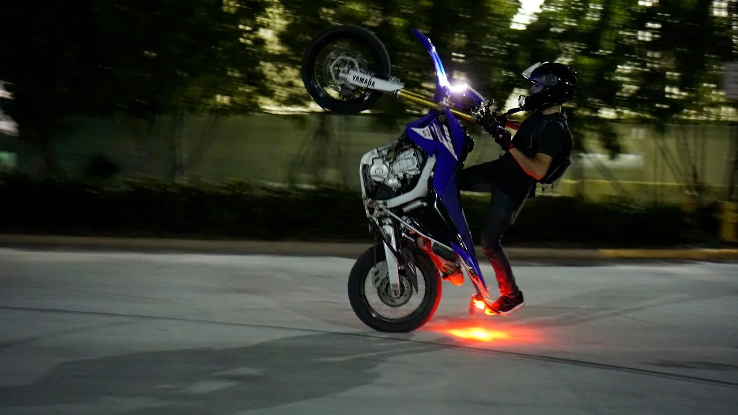 dirt bike wheelie