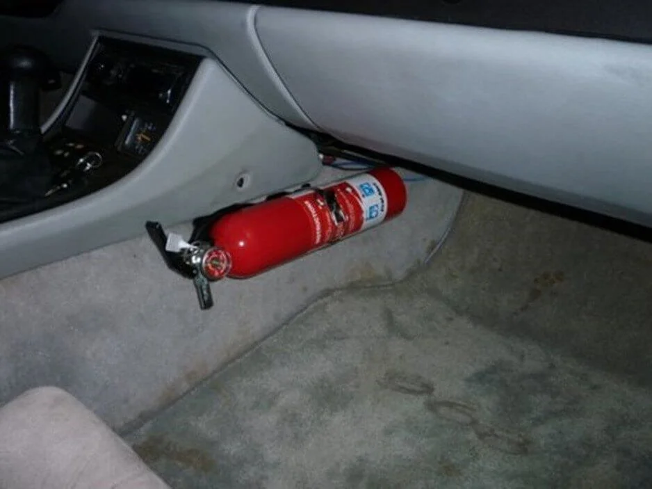 automotive fire extinguisher
