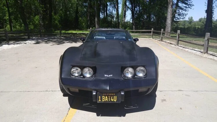 car with 1BAT4U plate