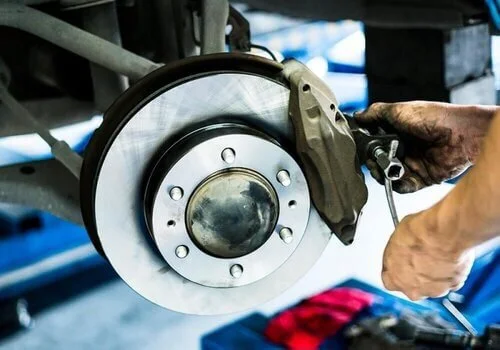 brake service mechanic