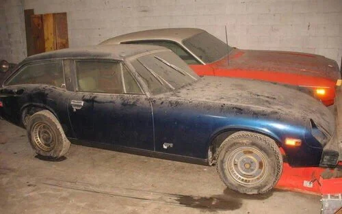 old abandoned car