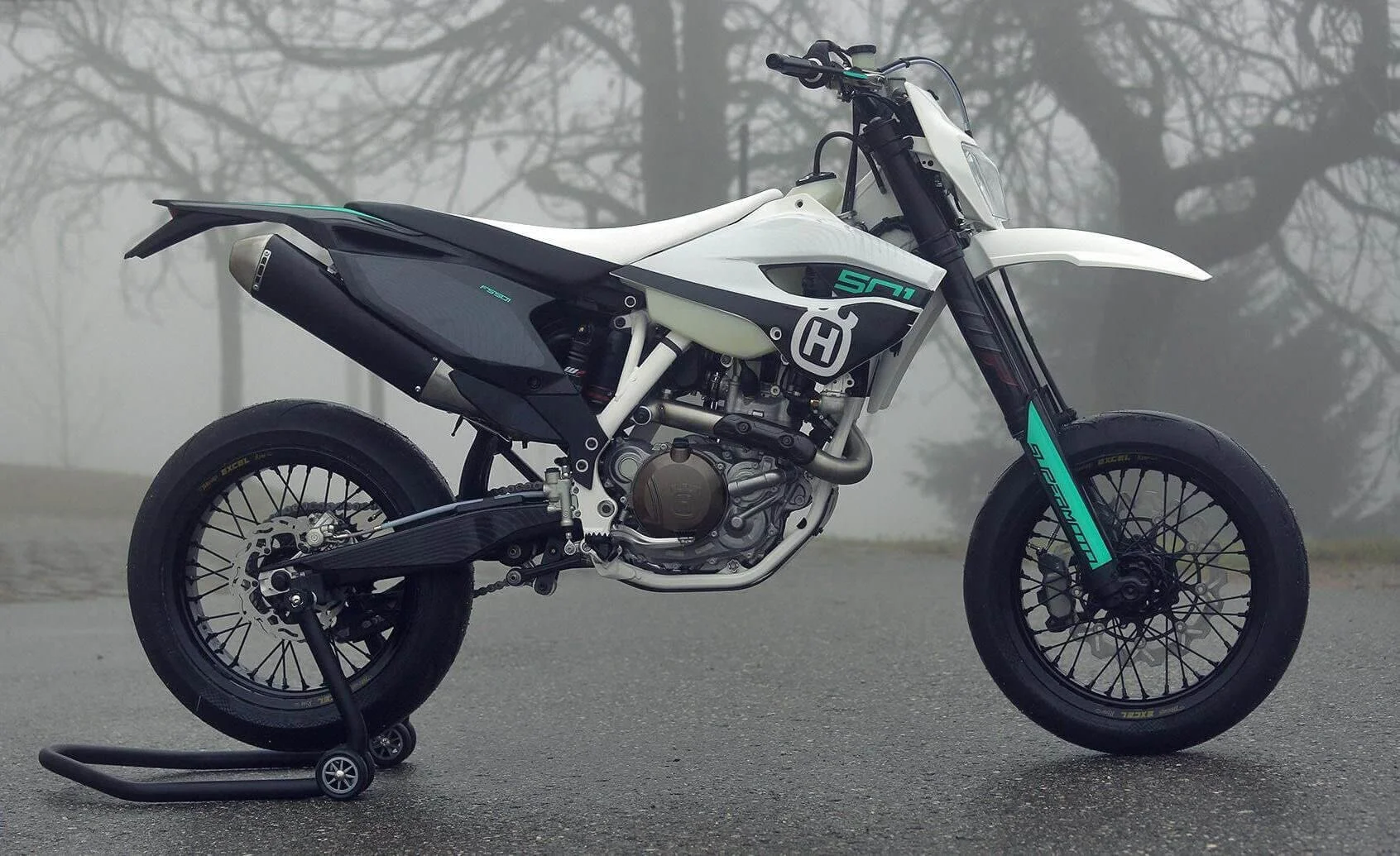 Husky 501 dirt bike