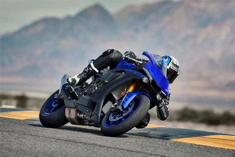 Yamaha YZF R1