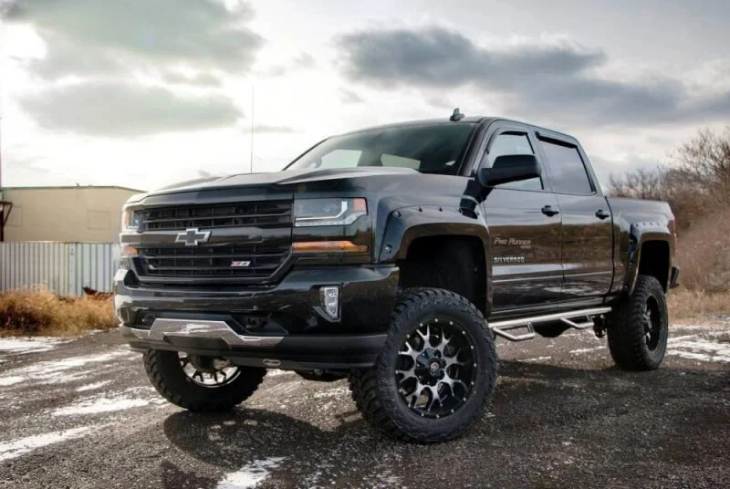 truck with mud tires