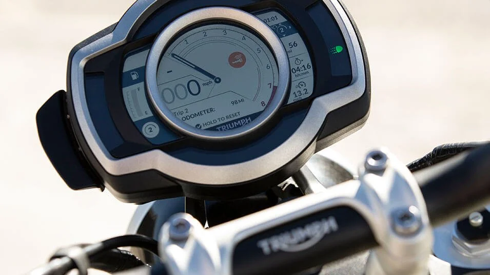 Triumph Scrambler 1200 XE odometer