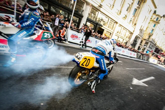 3 2 stroke dirt bike smoke