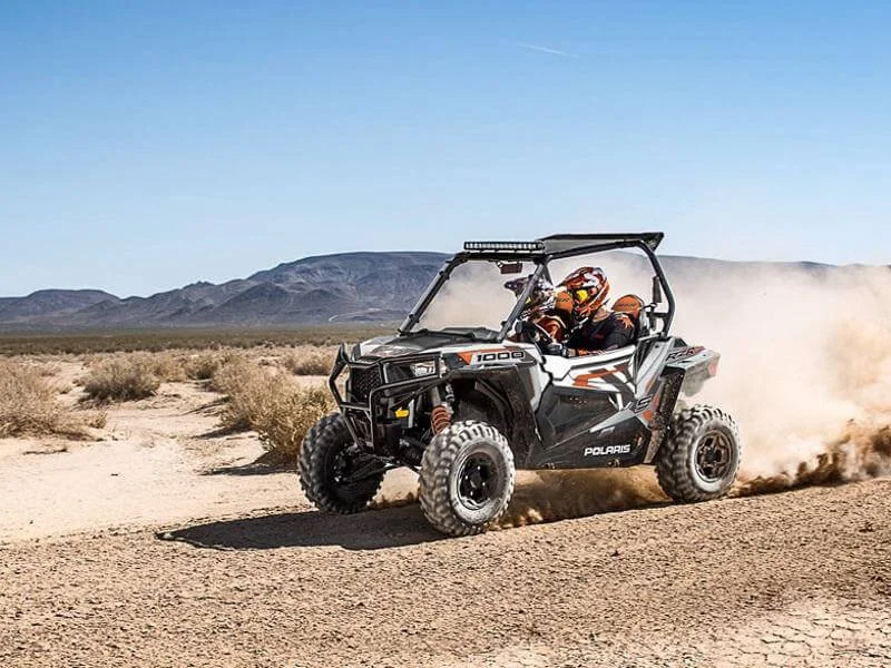 utv in desert
