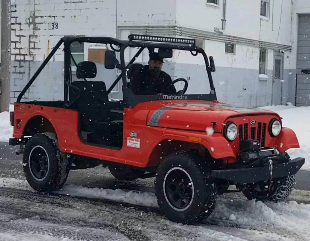 mahindra roxor in snow